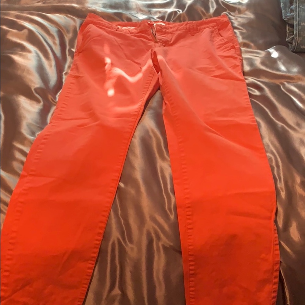 Orange 🍊 pants